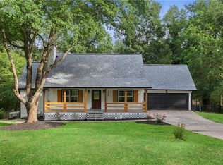 388 Oakridge Dr SE, Cartersville, GA 30121