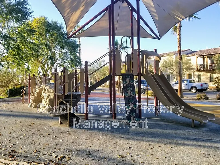 235 Paseo Gregario — Photo 30