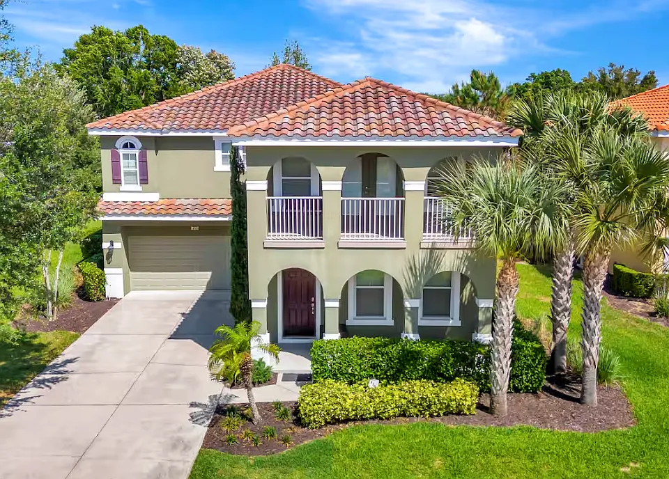 4139 Oaktree Dr