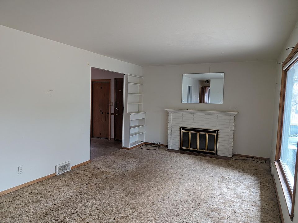 1st image of 2008 Villard Ave Floor 1
