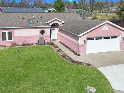 1809 W 18th St APT B, Cedar Falls, IA, 50613