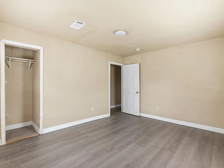 2411 Leffingwell St — Photo 19
