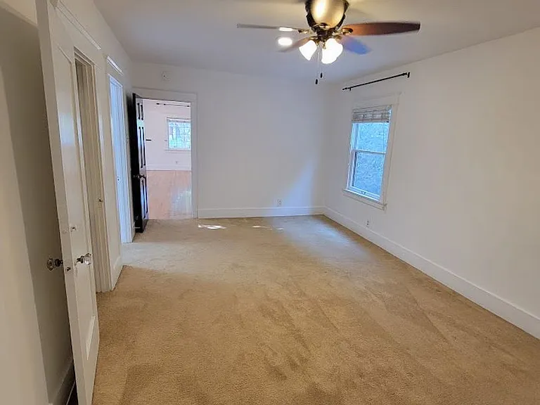 321 Grand Ave — Photo 44