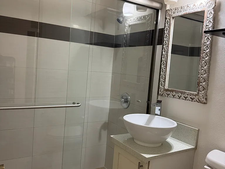 402 S Canyon Blvd #2 — Photo 9