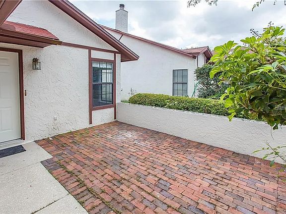 2nd image of 715 Warrenton Rd