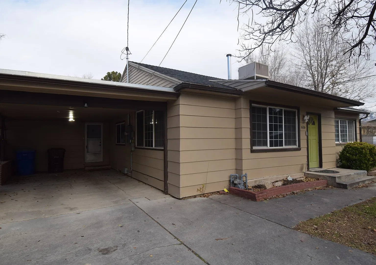 Bright Midvale 3 Bed Near Fashion Place & Fort Union — Photo 2