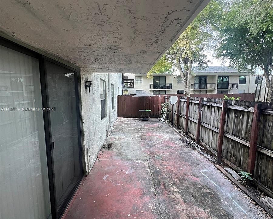 Captiva Lakes Villas Condominiums 8303 SW 142nd Ave Miami, FL Zillow