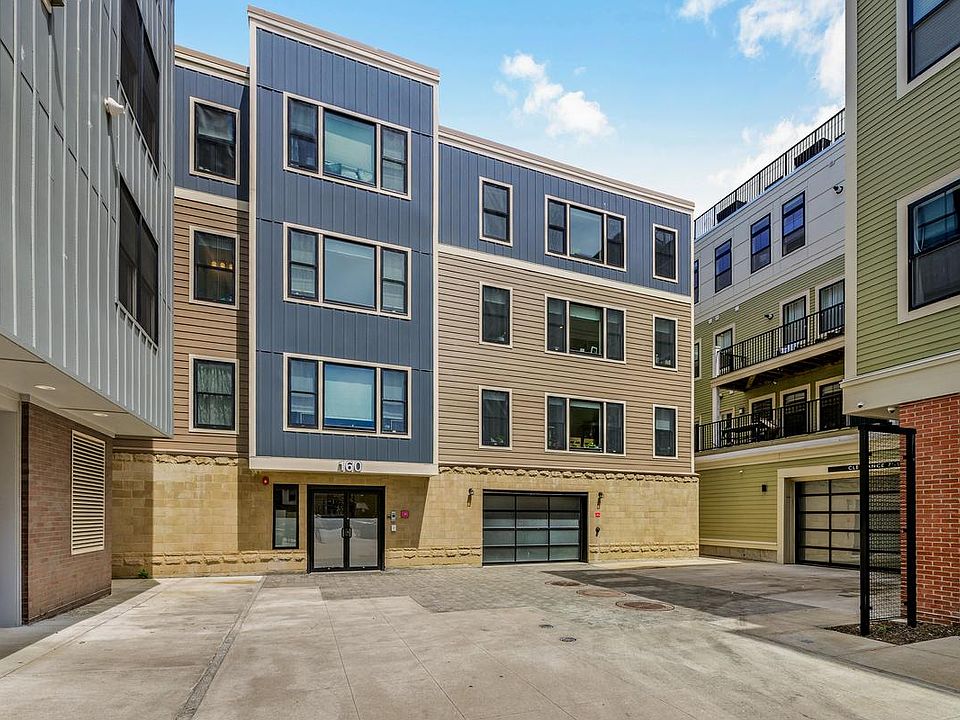 1st image of 160 W Broadway #301