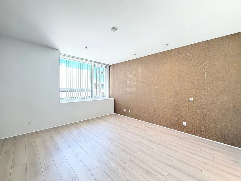 803 N Palm Canyon Dr #8 — Photo 19