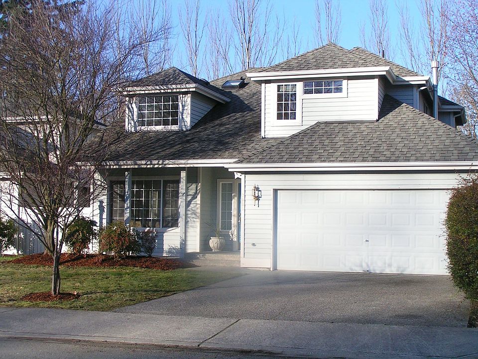 Charming contemporary 2 story home