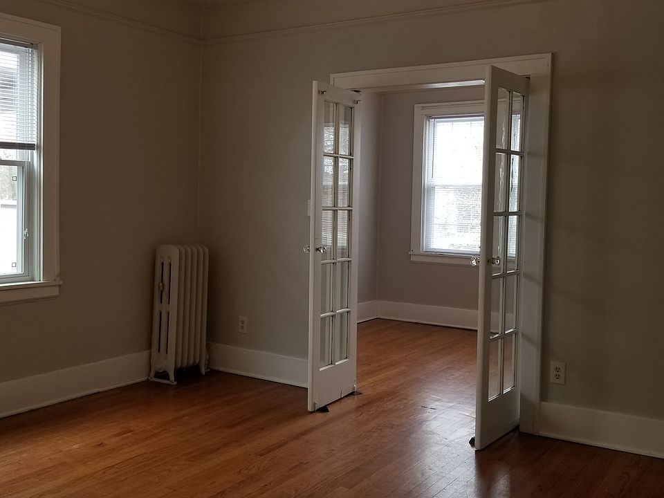 1st image of 1722 Grand Ave S #5