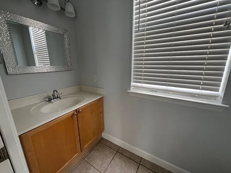 3676 Biltmore Ave — Photo 12