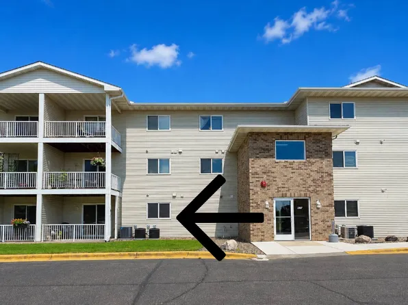 875 Bahls Dr APT 107, Hastings, MN 55033