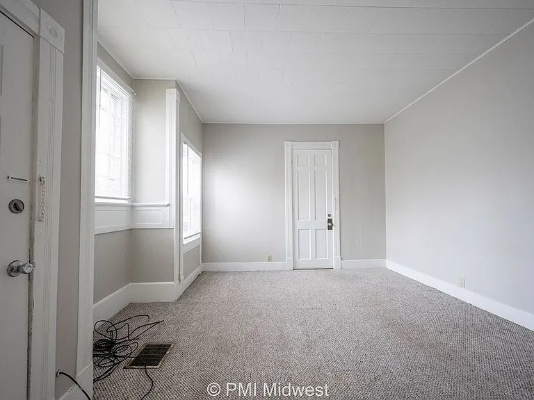 298 N Water St — Photo 9