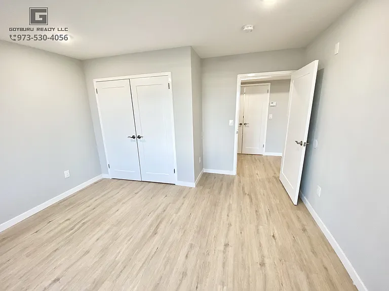 188 Lafayette St #302 — Photo 8