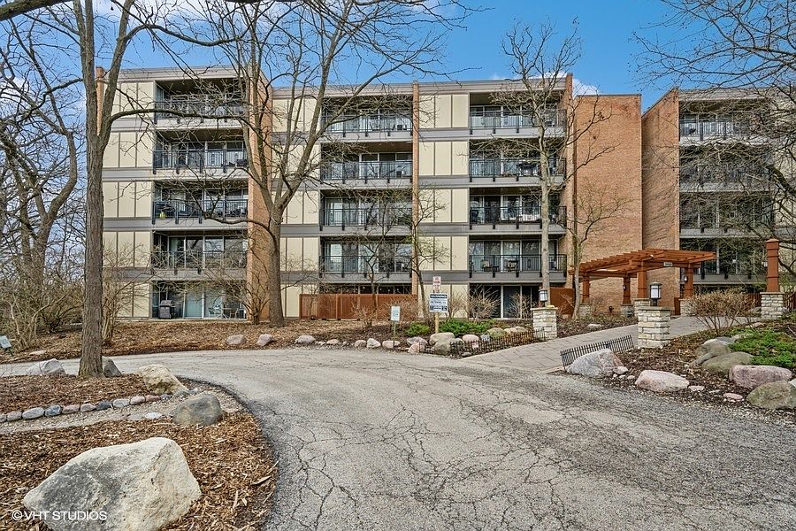 1st image of 5900 Oakwood Dr APT 5D