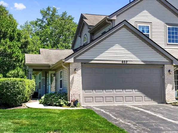 620 Chelsea Ct, Elgin, IL 60123