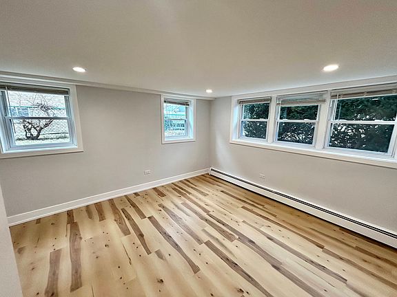 5th image of 8905 Plainfield Rd #G