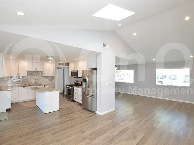 7424 E Polk St — Photo 5