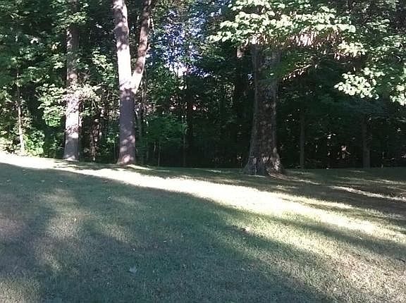 4th image of 23 Ironwood Dr