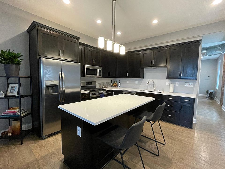 1st image of 535 Troost Ave #B