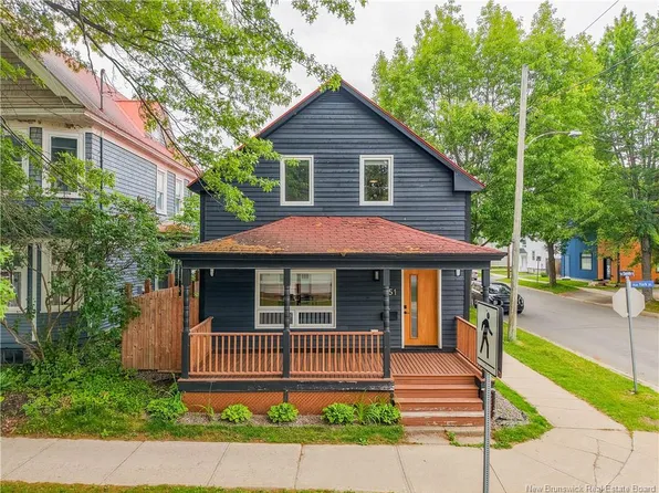 251 York St, Fredericton, NB E3B 3P2