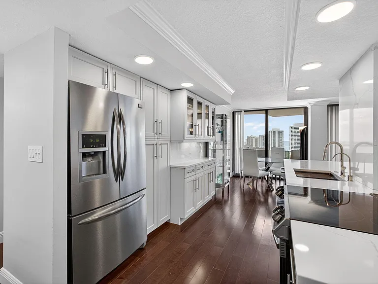 4200 N Ocean Dr #1706 — Photo 4