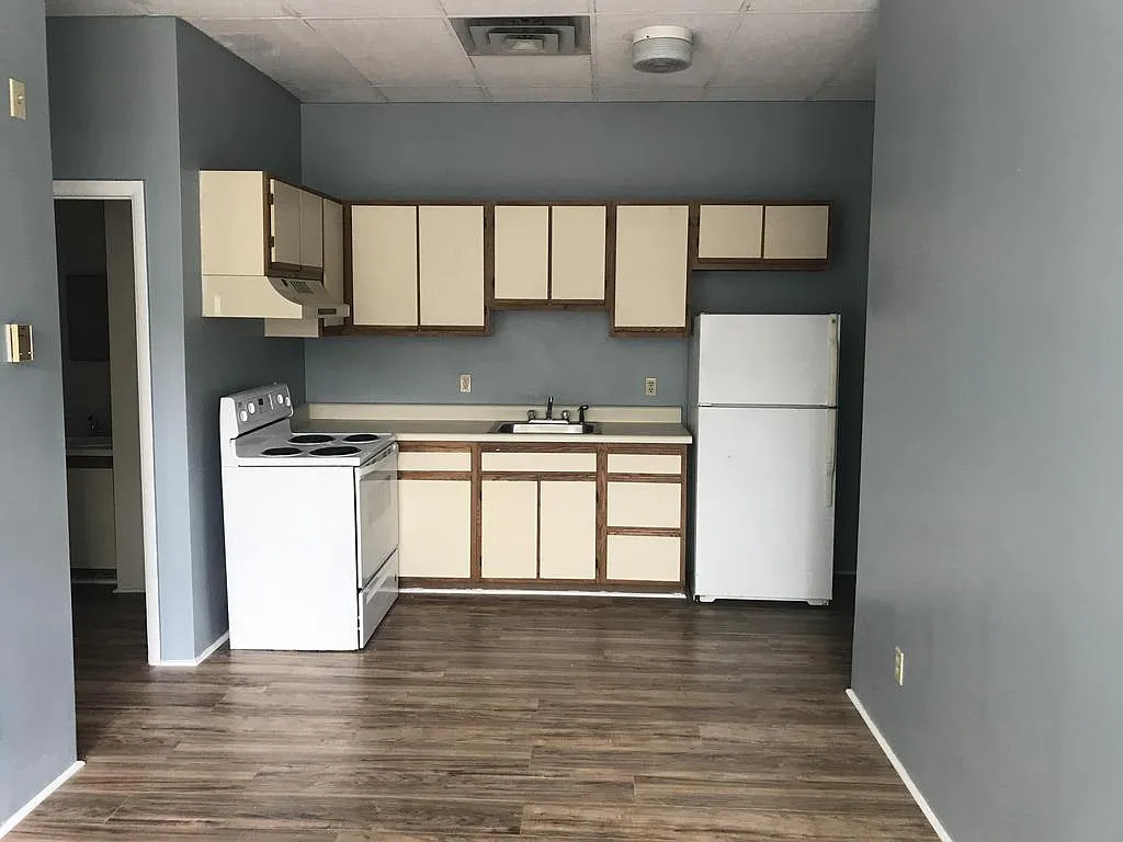5 Wood St APT 1 photo 1