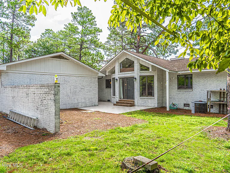 2 Sassafras Ln — Photo 48
