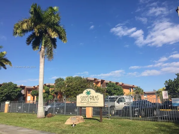 9441 SW 76th St APT V22, Miami, FL 33173