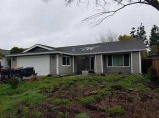 450 Ridgewood Dr, Martinez, CA 94553