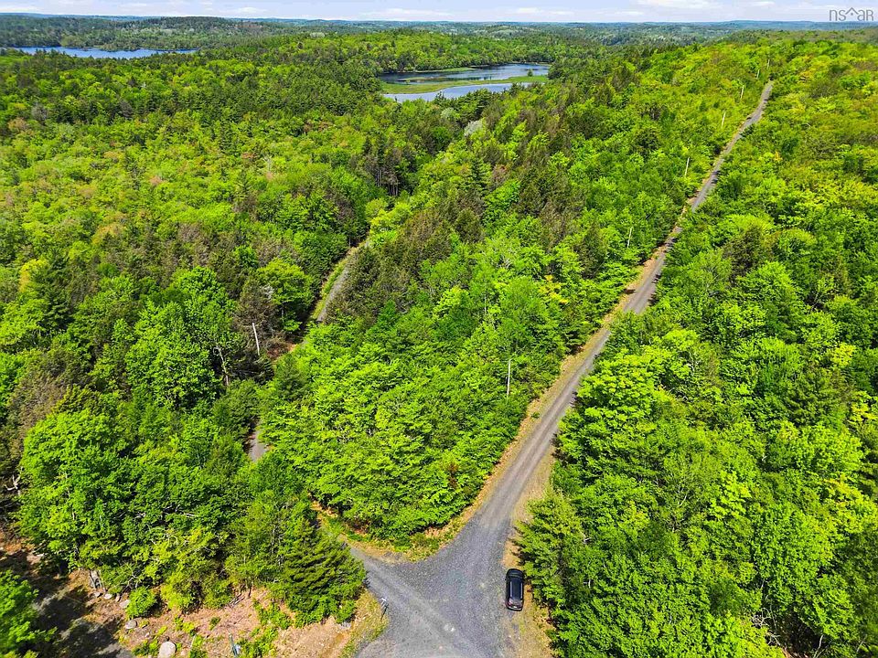 1st image of Maplesue Point Dr Lot 30