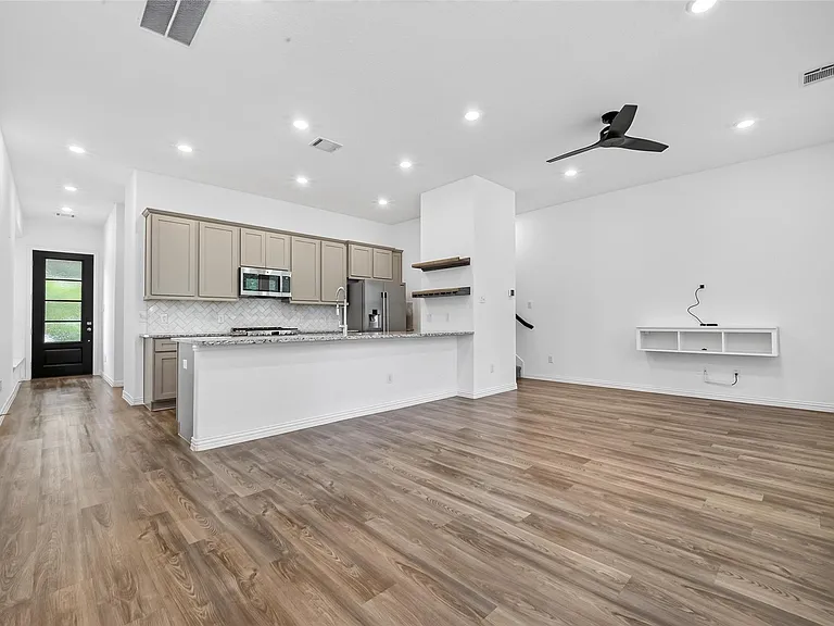 4743 Glen Isle Dr — Photo 15