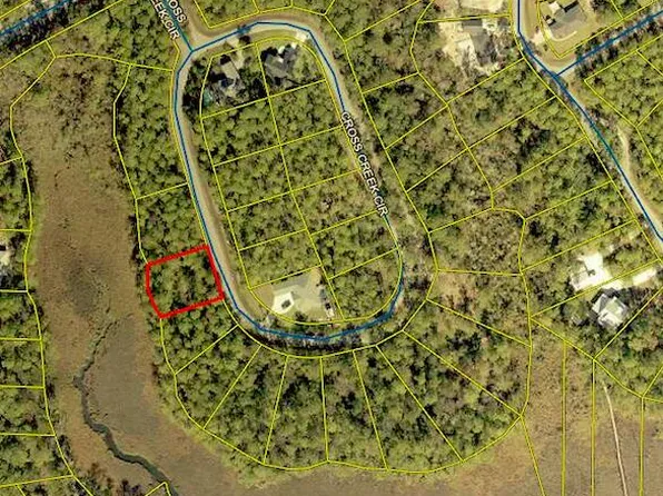 4 Cross Creek Cir, Freeport, FL 32439