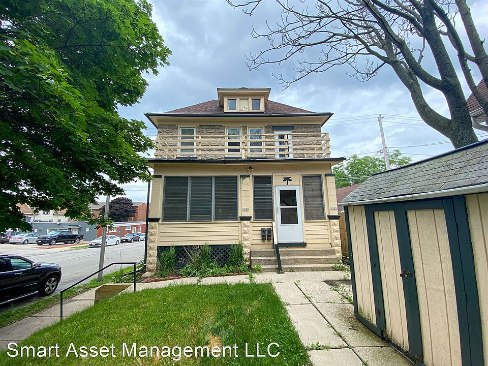 2nd image of 1500 S 71st St