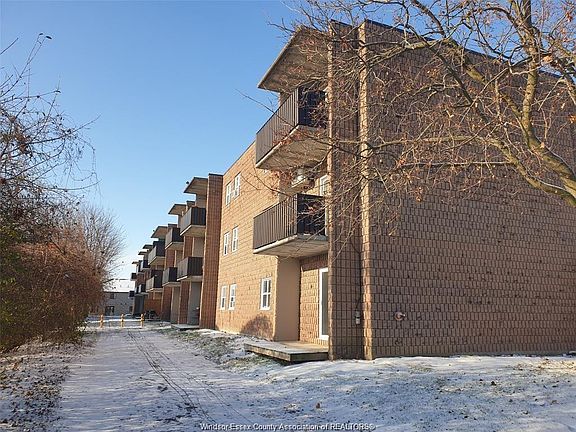 2nd image of 276 Merritt Ave #108