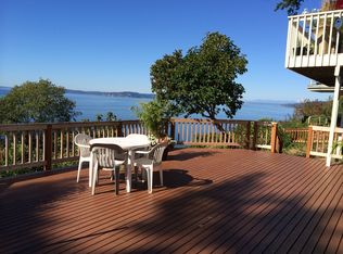 18230 Olympic View Dr, Edmonds, WA 98020