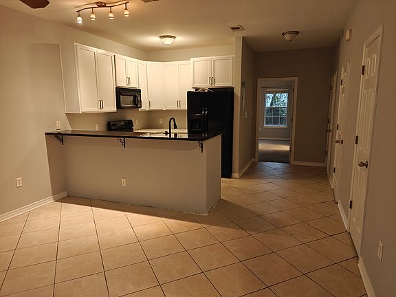 5th image of 633 Gap Creek Dr