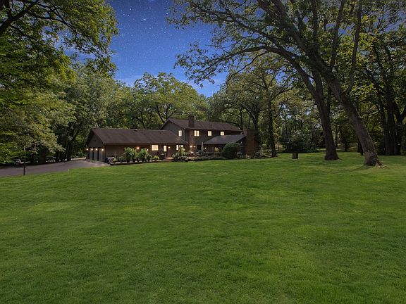 4th image of 3009 Hidden Lake Dr