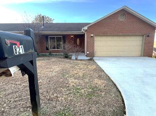 821 Stetson Dr, Maryville, TN 37801