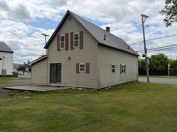 3rd image of 1299 Main Street