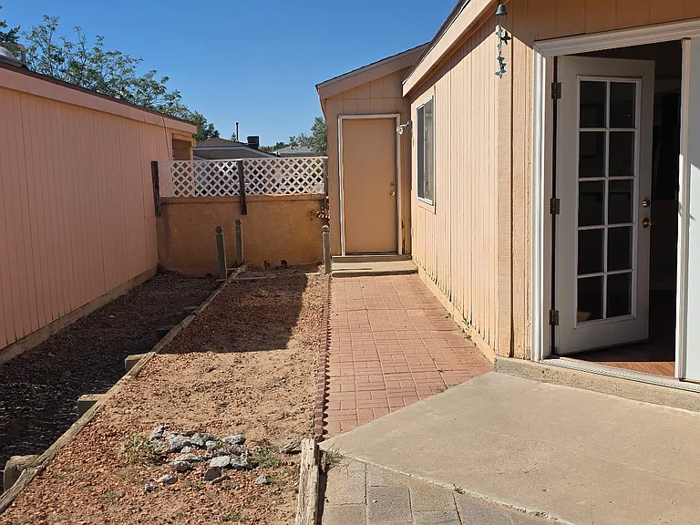 1340 Rebecca Rd NE — Photo 13