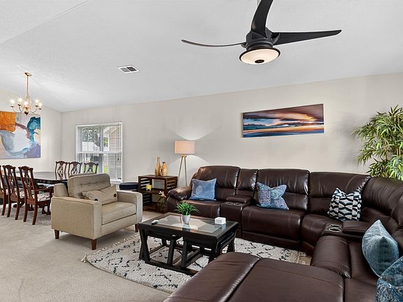 4th image of 398 Fox Squirrel Cir