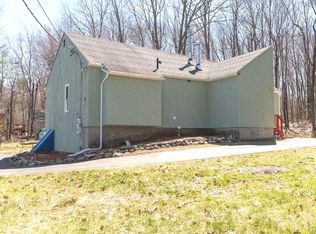 25 Redfield Cir, Derry, NH 03038