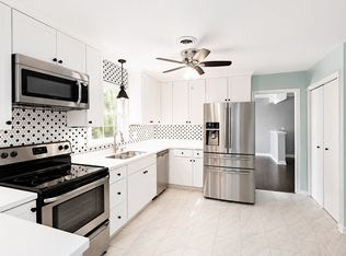 208 Surrey Rd, Charlottesville, VA 22901