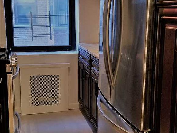5th image of 32-22 92nd St #D301-e