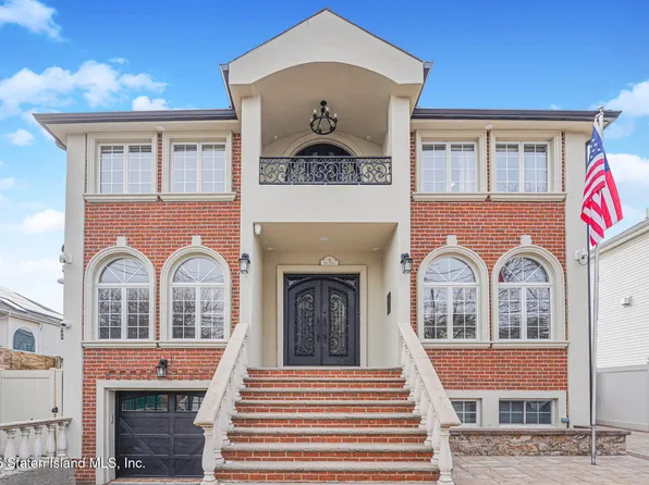 6 Hale St, Staten Island, NY 10307