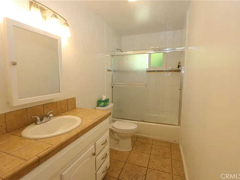 16572 Patricia Ln — Photo 10