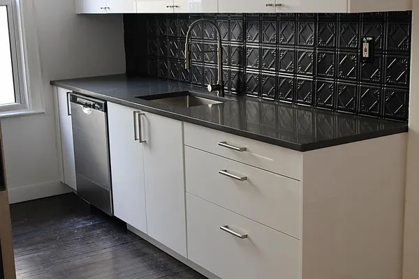 Rented by Space Marketing Shop | media 9