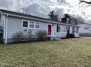 1207 Greenfield Dr, Johnson City, TN 37604